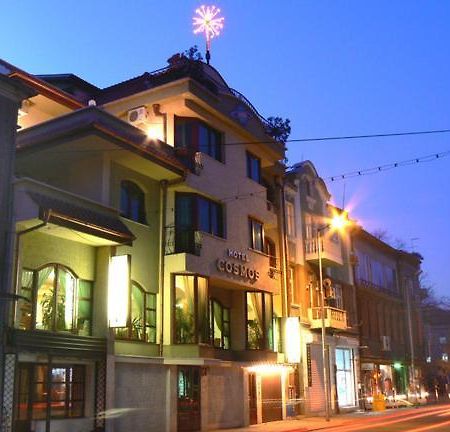 Hotel Cosmos أسينوفغراد المظهر الخارجي الصورة