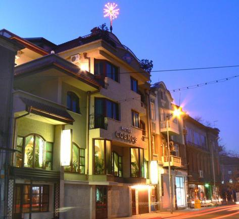 Hotel Cosmos أسينوفغراد المظهر الخارجي الصورة